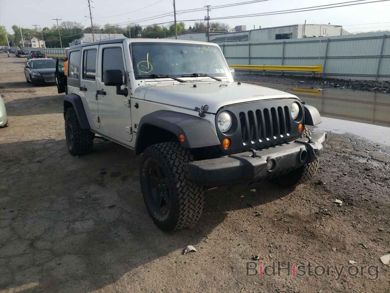 Фотография 1J4GA39157L153307 - JEEP WRANGLER 2007