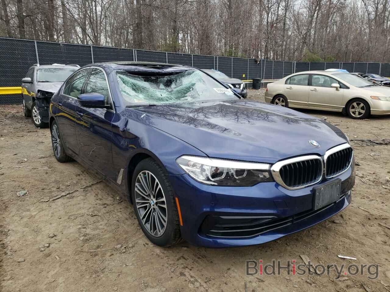 Фотография WBAJE7C50KWW14372 - BMW 5 SERIES 2019