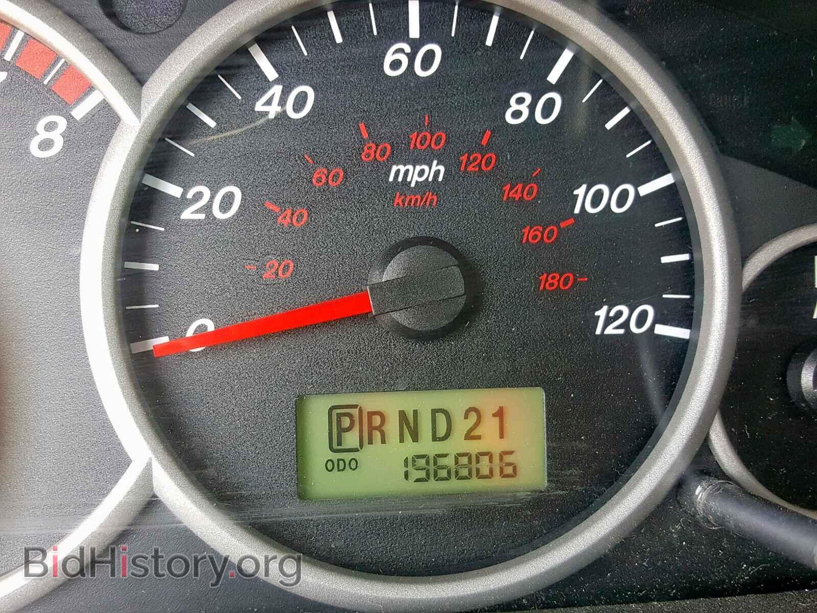 2005 MAZDA TRIBUTE - VIN: 4F2CZ96135KM59882 - Фото 8