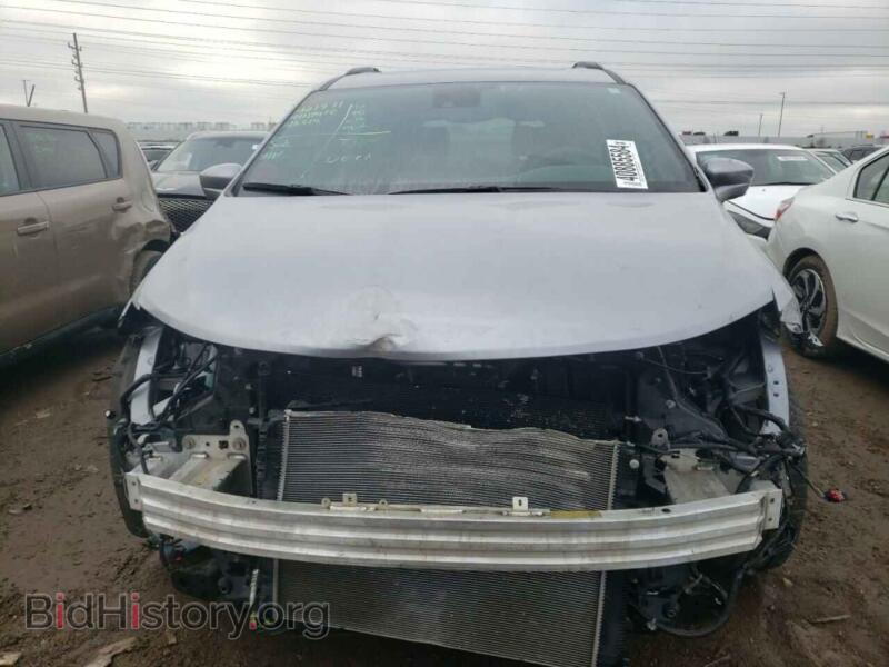 2020 Chrysler PACIFICA (VIN 2C4RC1EG6LR110846) — photo 5 of 13