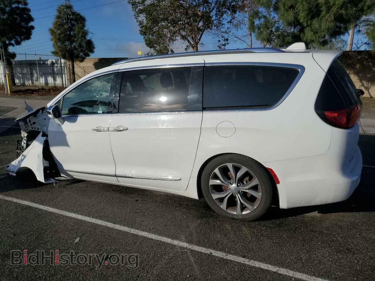 2018 CHRYSLER PACIFICA - VIN: 2C4RC1GG9JR334204 - Фото 2