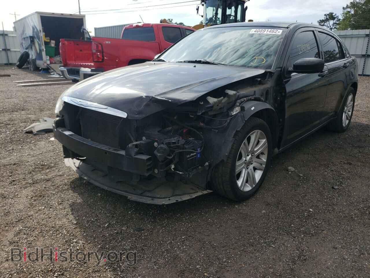 2013 CHRYSLER 200 - VIN: 1C3CCBBB1DN599941 - Фото 2