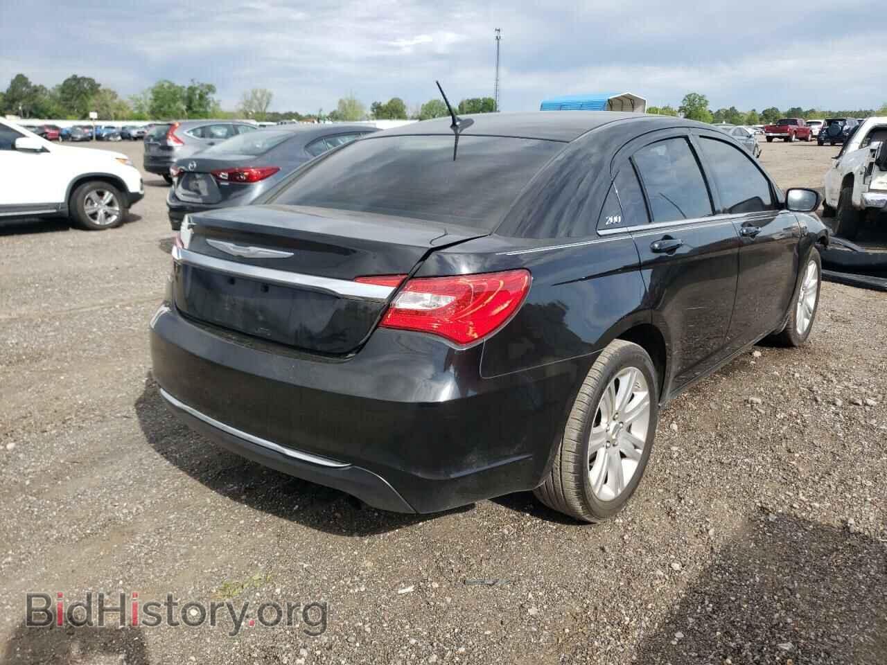 2013 CHRYSLER 200 - VIN: 1C3CCBBB1DN599941 - Фото 4