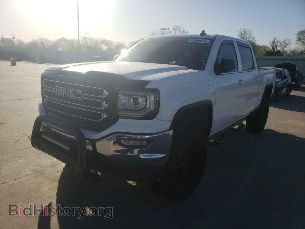 2018 GMC SIERRA - VIN: 3GTU2MEC2JG257809 - Фото 2