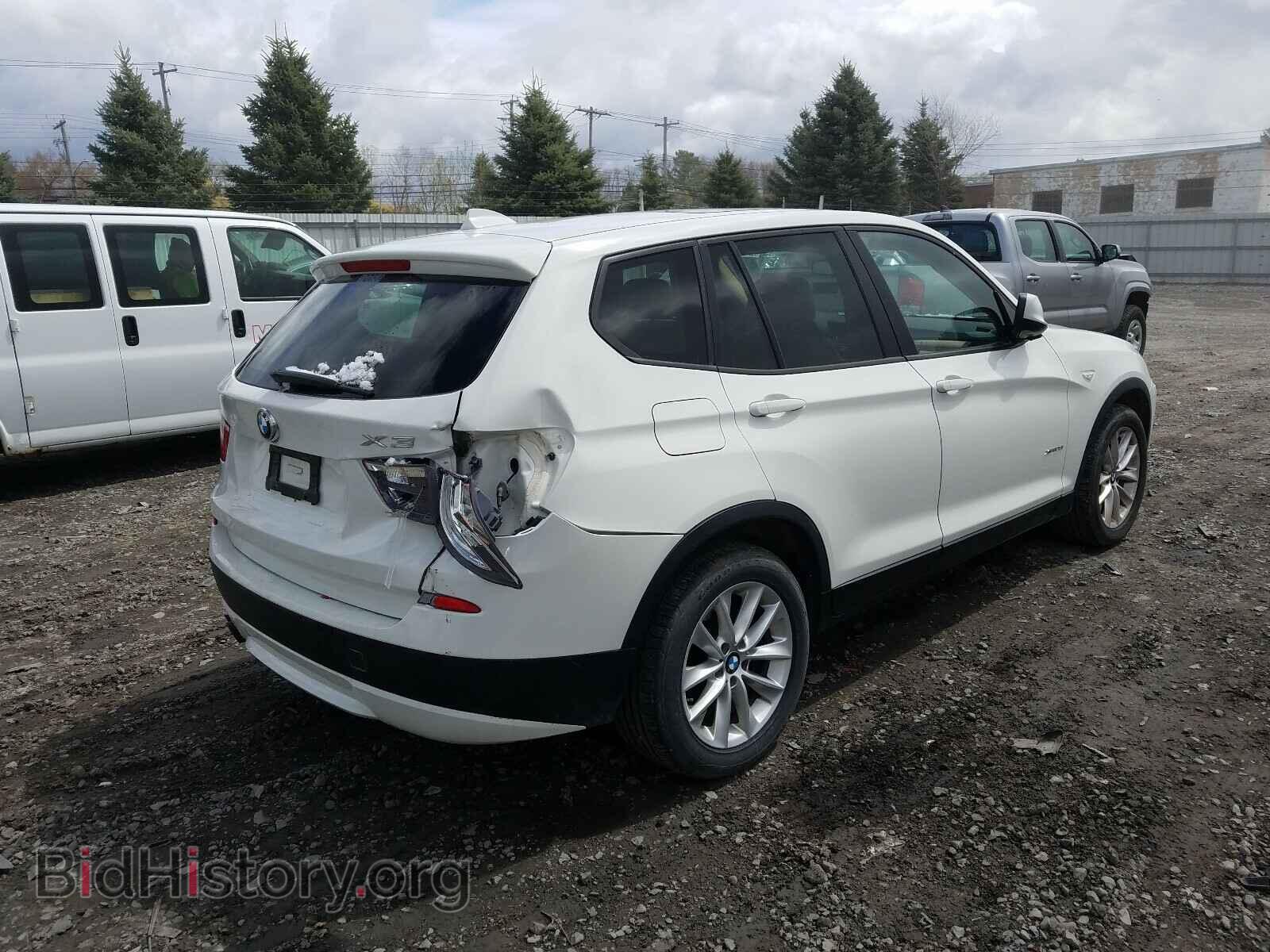 2013 BMW X3 - VIN: 5UXWX9C51D0A27636 - Фото 4