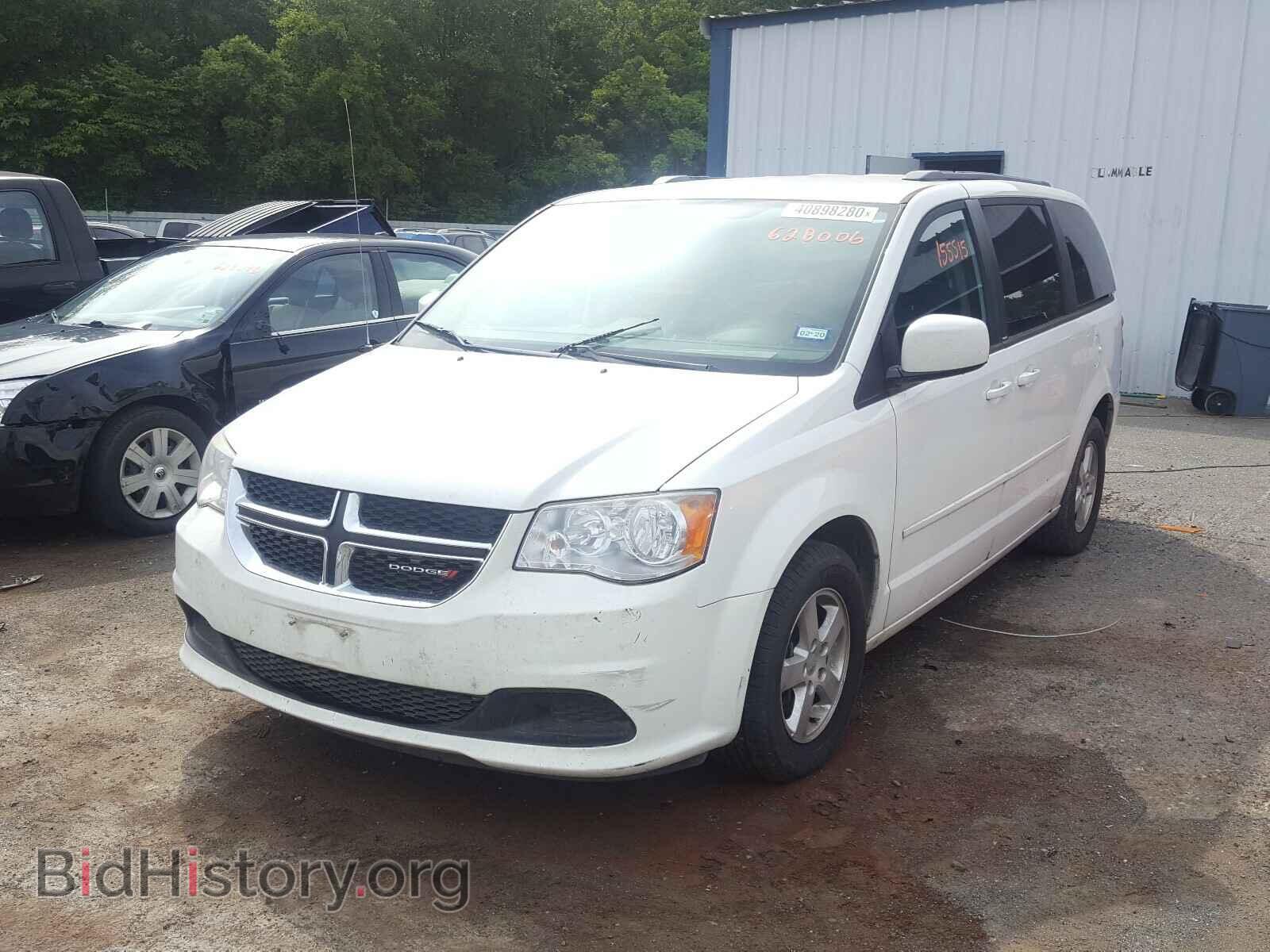 2013 DODGE CARAVAN - VIN: 2C4RDGCG4DR628006 - Фото 2