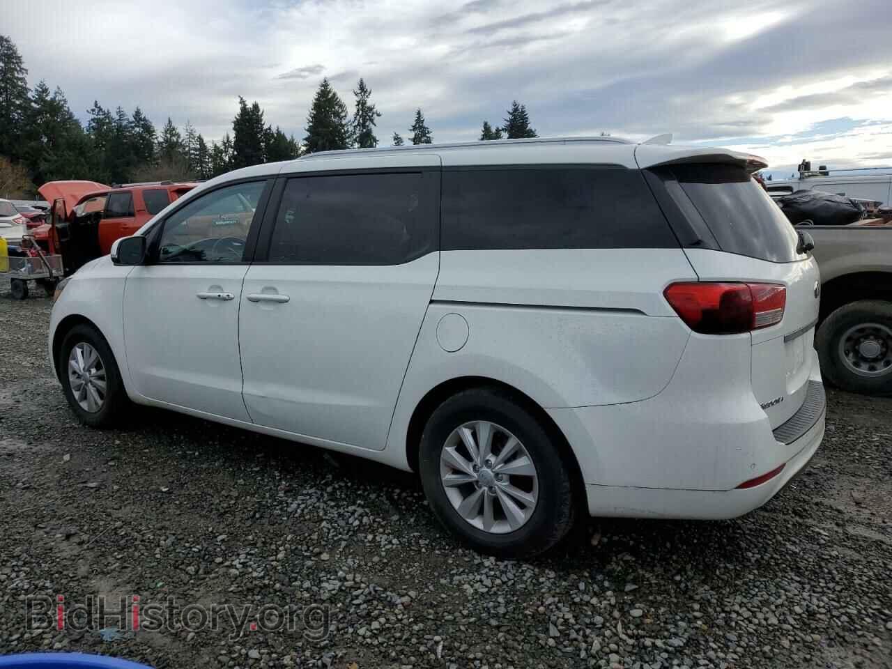 2017 KIA All Models - VIN: KNDMB5C19H6229640 - Photo 2