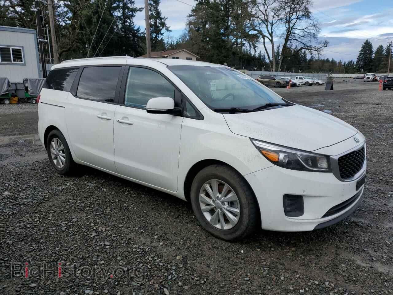 2017 KIA All Models - VIN: KNDMB5C19H6229640 - Photo 4