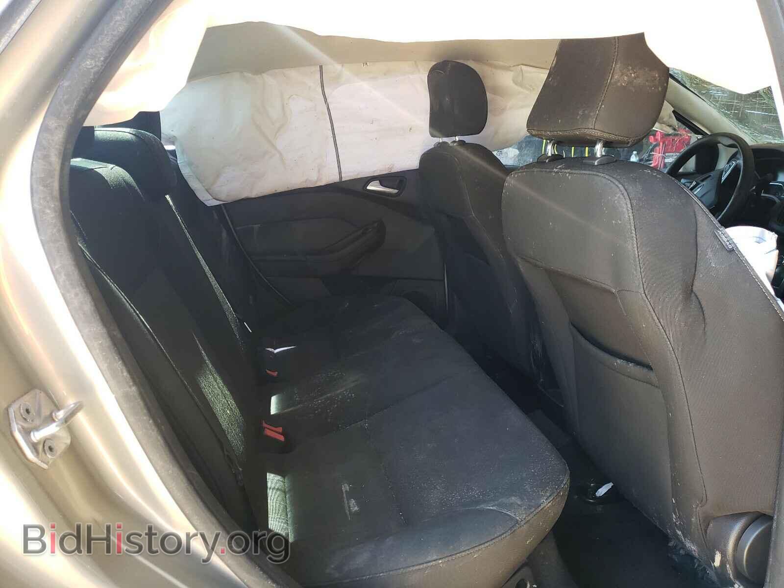 2016 FORD FOCUS - VIN: 1FADP3F25GL216416 - Photo 6