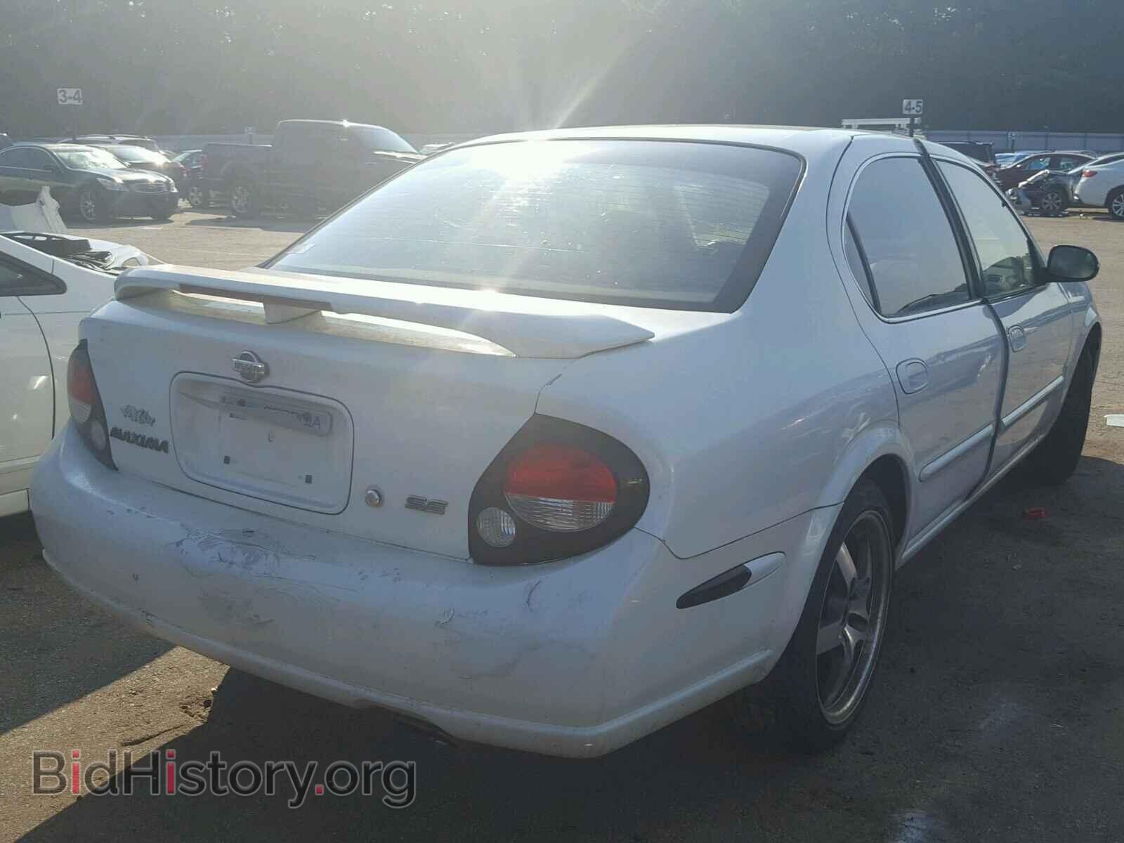 2000 NISSAN MAXIMA - VIN: JN1CA31D3YT542137 - Photo 4
