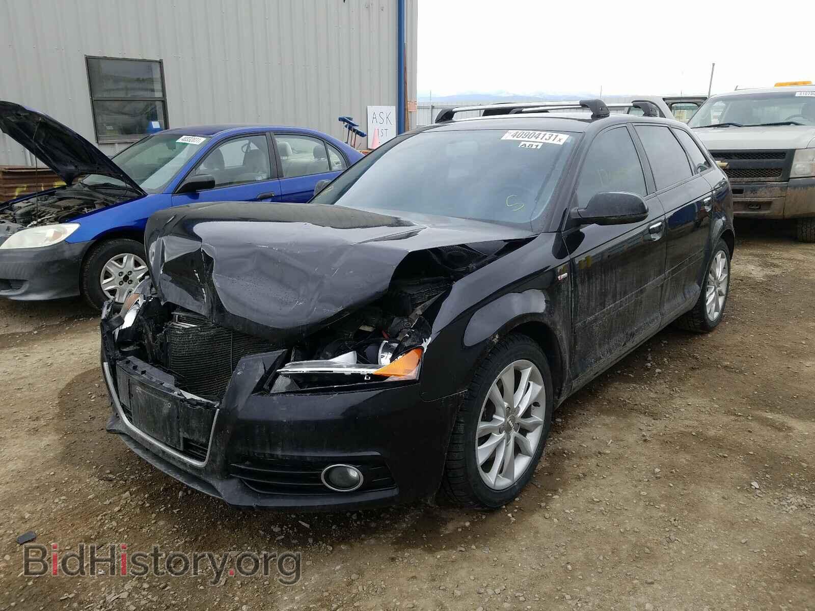 2013 AUDI A3 - VIN: WAUDFAFM0DA013439 - Photo 2