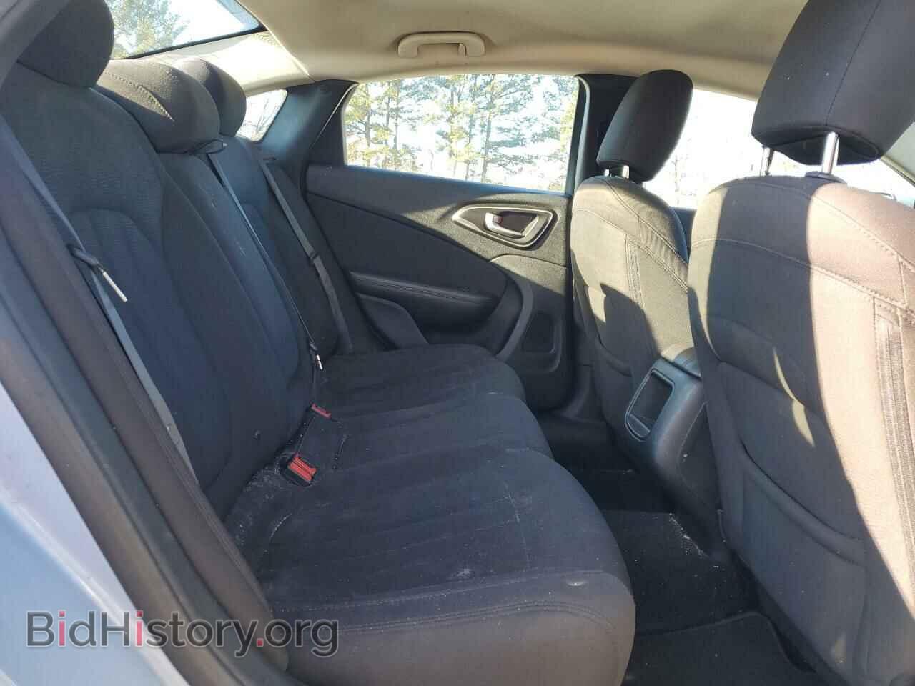 2015 CHRYSLER 200 - VIN: 1C3CCCAB0FN708531 - Фото 10