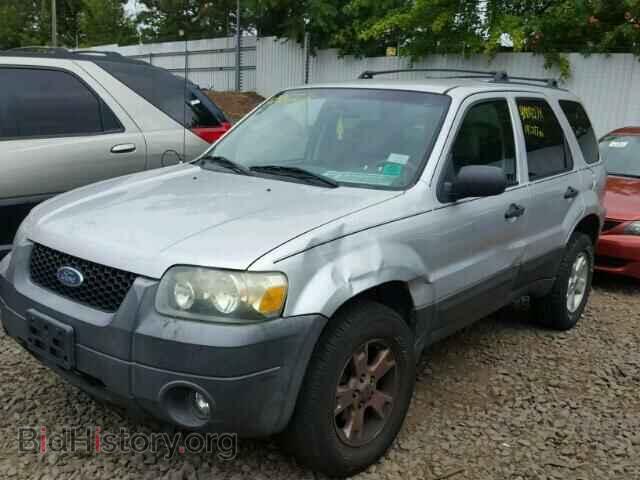 2005 FORD ESCAPE - VIN: 1FMCU03165KA22811 - Фото 2