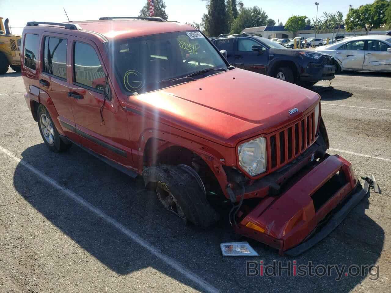 Photo 1J8GP28K29W549634 - JEEP LIBERTY 2009