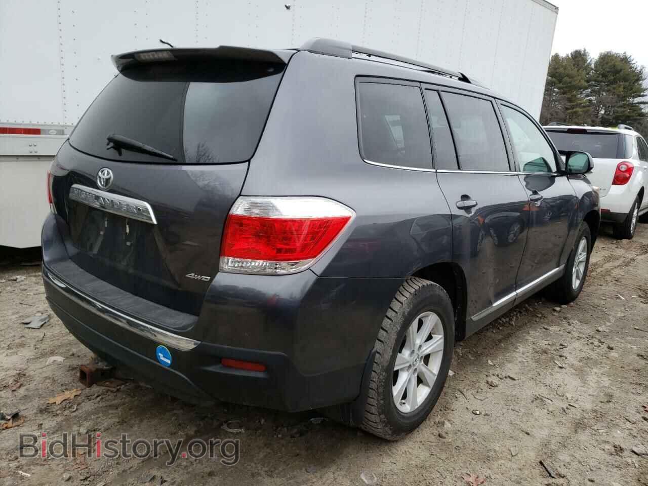 2013 TOYOTA HIGHLANDER - VIN: 5TDBK3EH8DS235459 - Фото 3