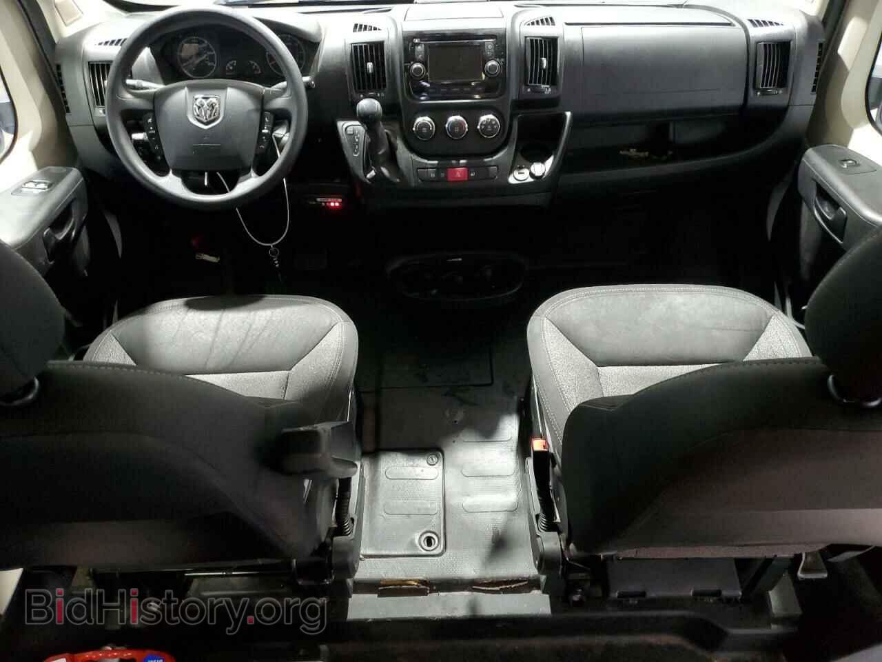 2015 RAM All Models - VIN: 3C6URVJG7FE520395 - Фото 8