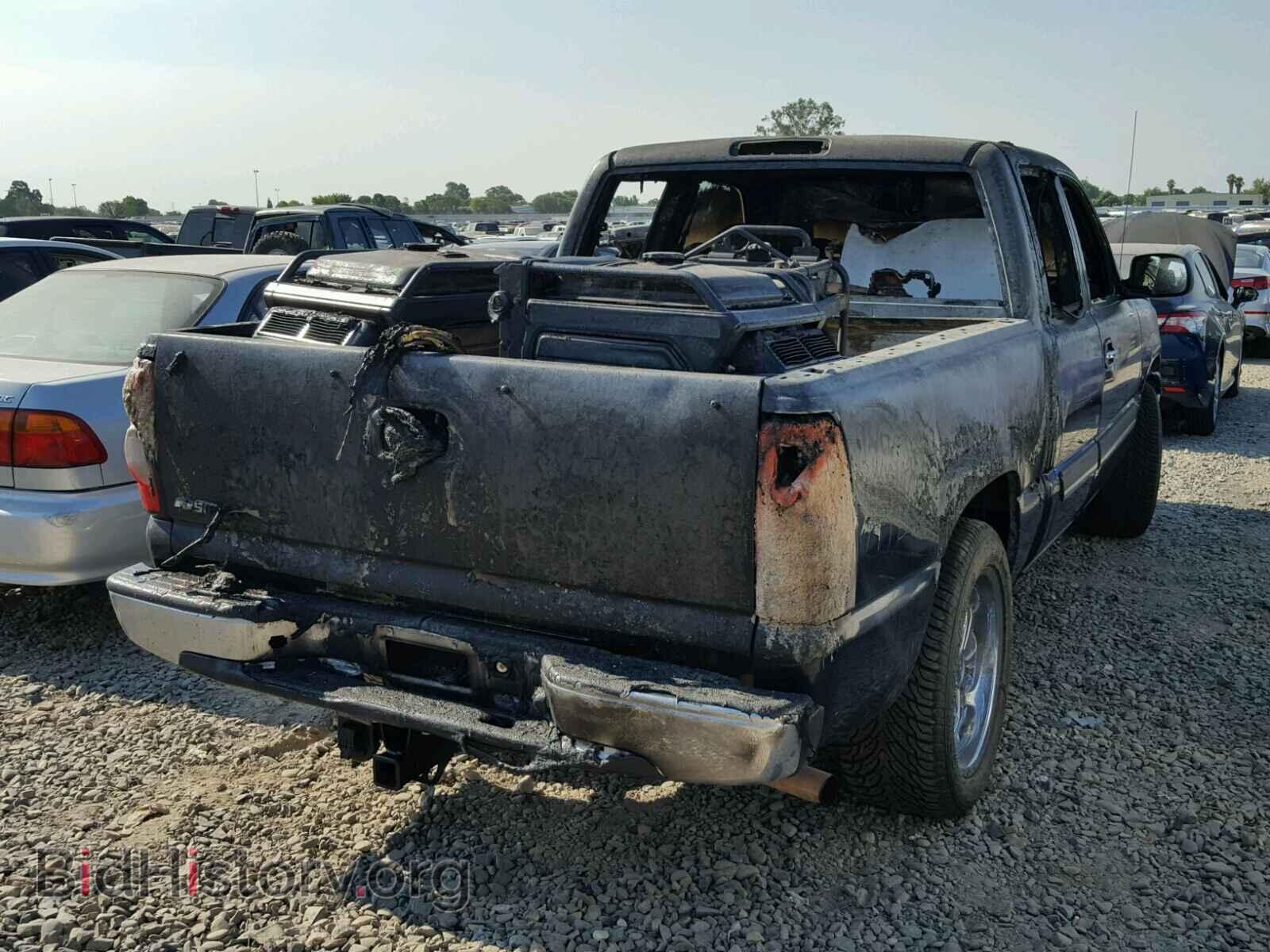 2006 CHEVROLET SILVERADO - VIN: 1GCEC19T76Z200202 - Photo 4
