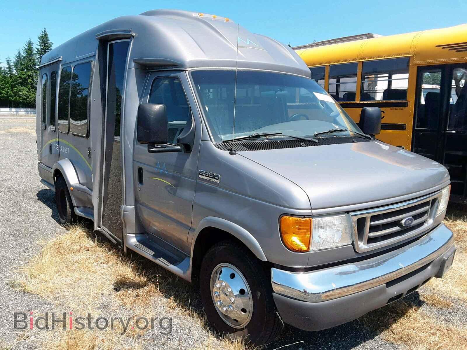 2006 FORD ECONOLINE - VIN: 1FDWE35L16DA36082 - Фото 2