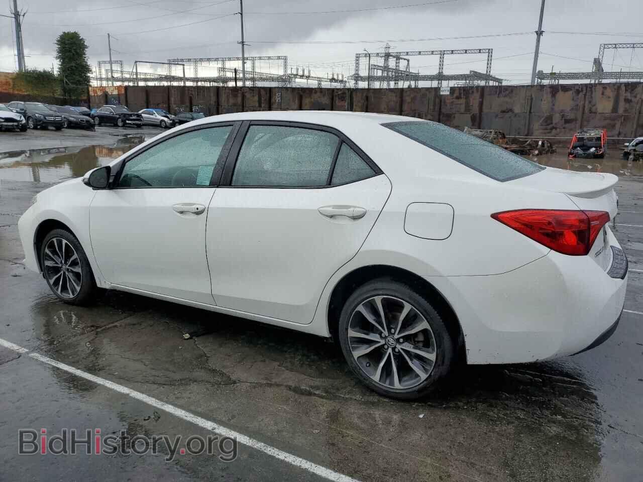2017 TOYOTA COROLLA - VIN: 5YFBURHE5HP656679 - Фото 2