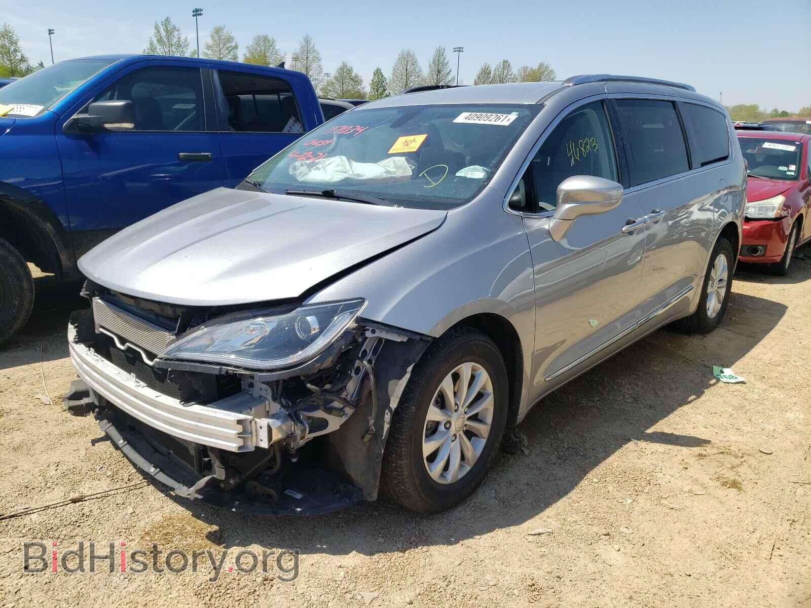 2019 CHRYSLER PACIFICA - VIN: 2C4RC1BG5KR720059 - Фото 2