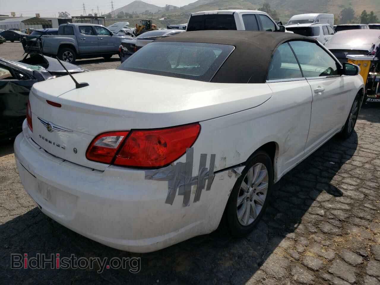 2010 CHRYSLER SEBRING - VIN: 1C3BC5ED5AN197233 - Фото 4