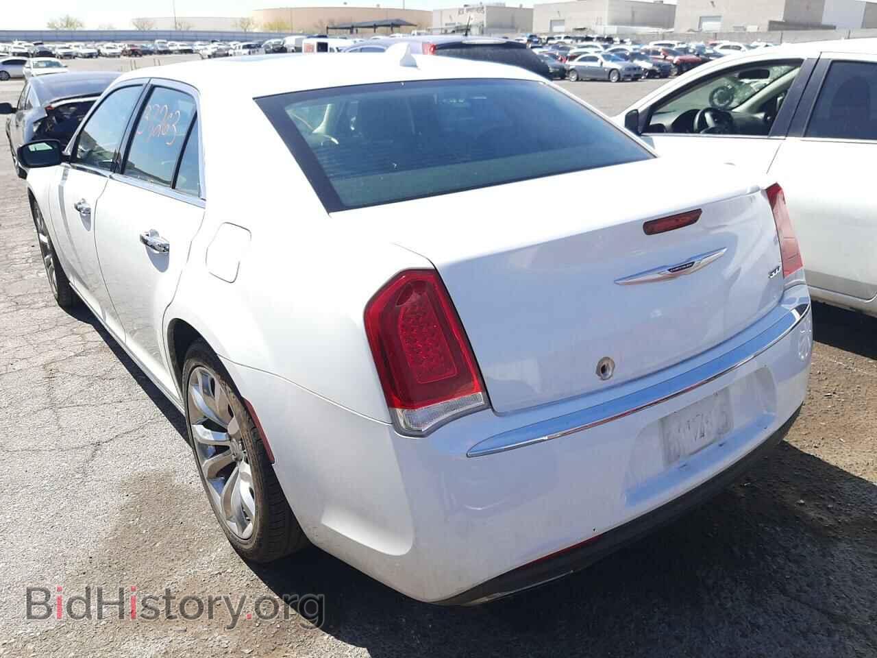 2019 CHRYSLER 300 - VIN: 2C3CCAEG5KH634116 - Фото 3