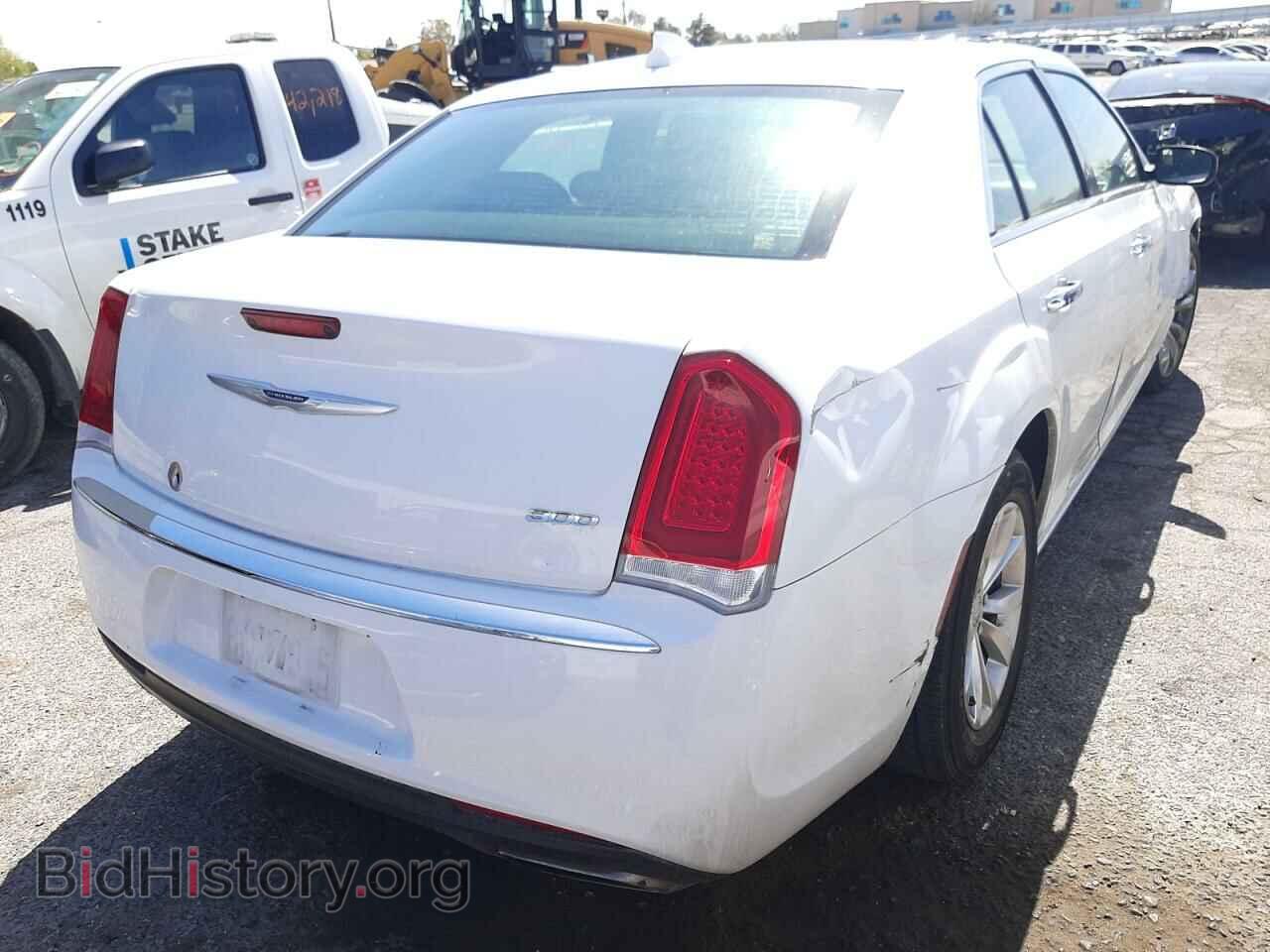 2019 CHRYSLER 300 - VIN: 2C3CCAEG5KH634116 - Фото 4