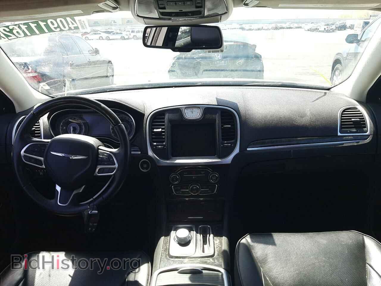 2019 CHRYSLER 300 - VIN: 2C3CCAEG5KH634116 - Фото 9