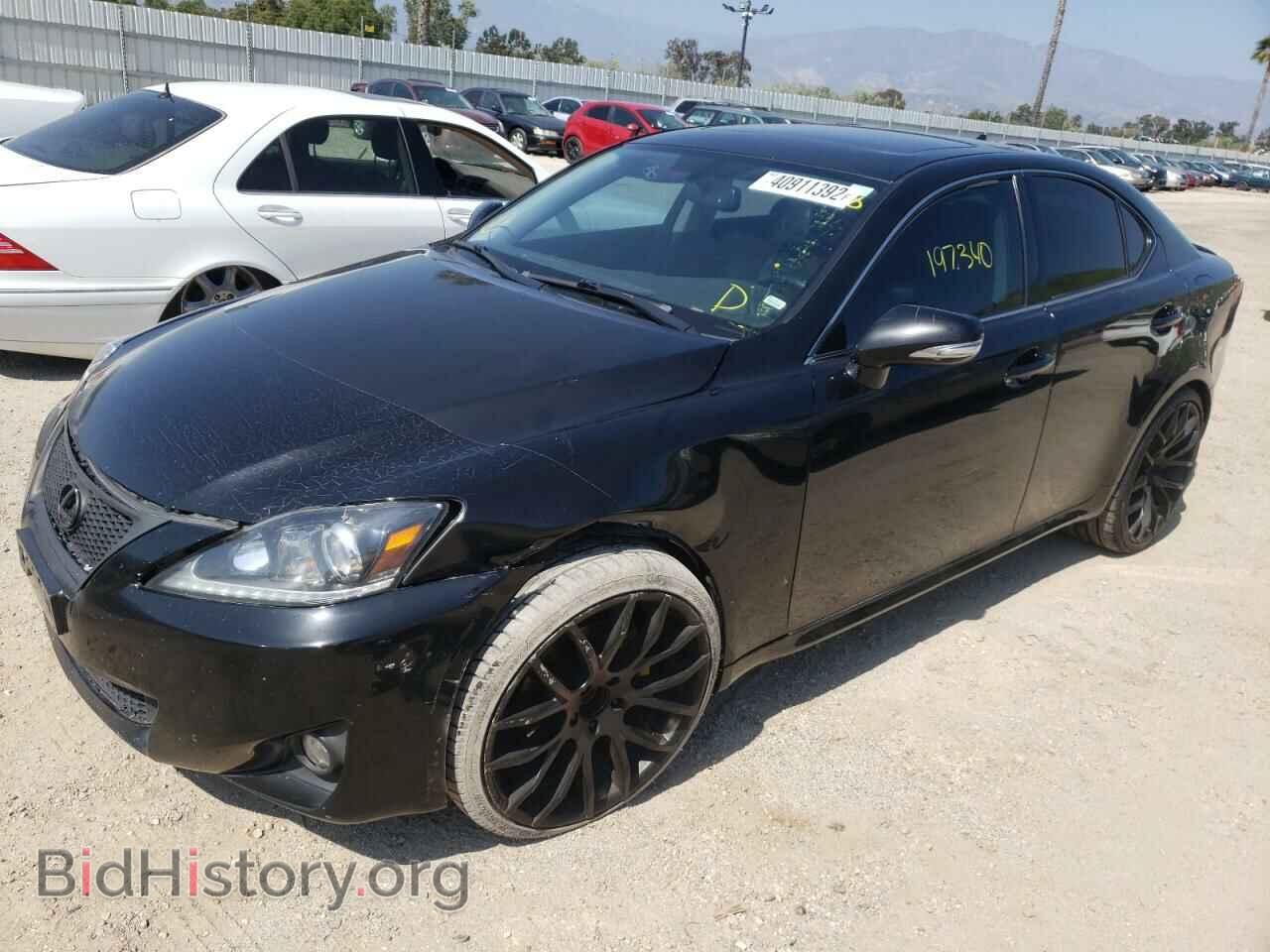 2011 LEXUS IS - VIN: JTHBF5C28B5147043 - Photo 2