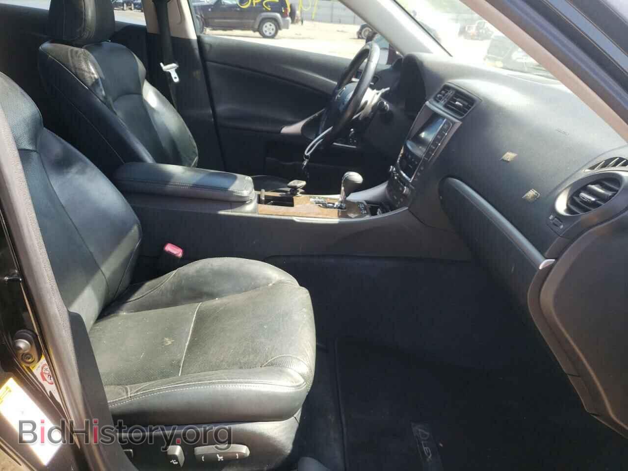 2011 LEXUS IS - VIN: JTHBF5C28B5147043 - Photo 5