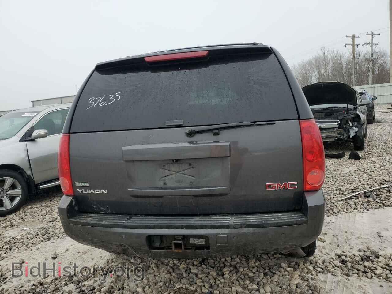 2011 GMC YUKON - VIN: 1GKS2CE09BR237635 - Photo 6