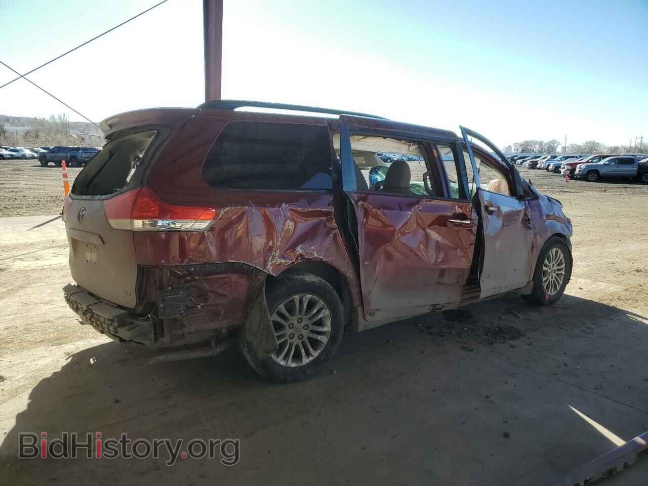 2014 TOYOTA All Models - VIN: 5TDYK3DC9ES485326 - Фото 3