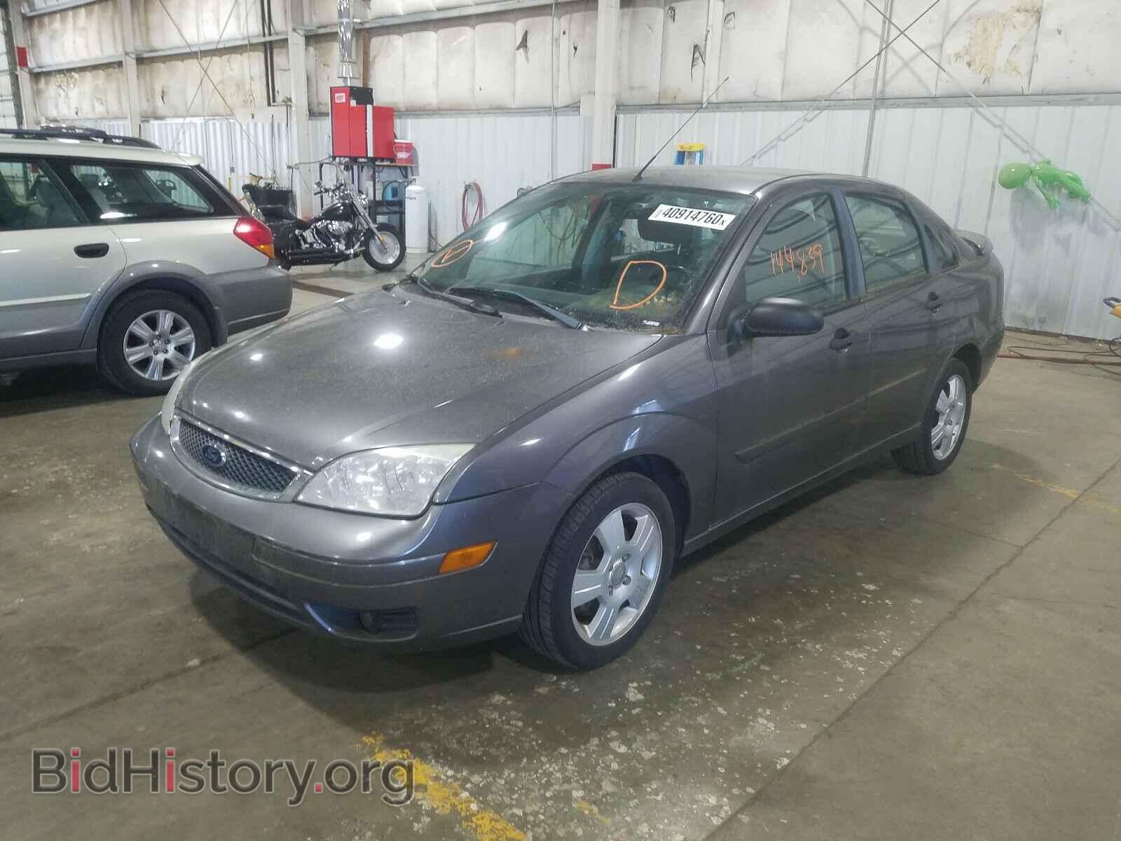 2007 FORD FOCUS - VIN: 1FAFP34N77W305974 - Фото 2