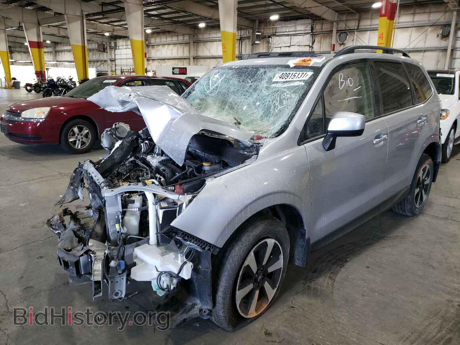 2018 SUBARU FORESTER - VIN: JF2SJAEC9JH421234 - Фото 2
