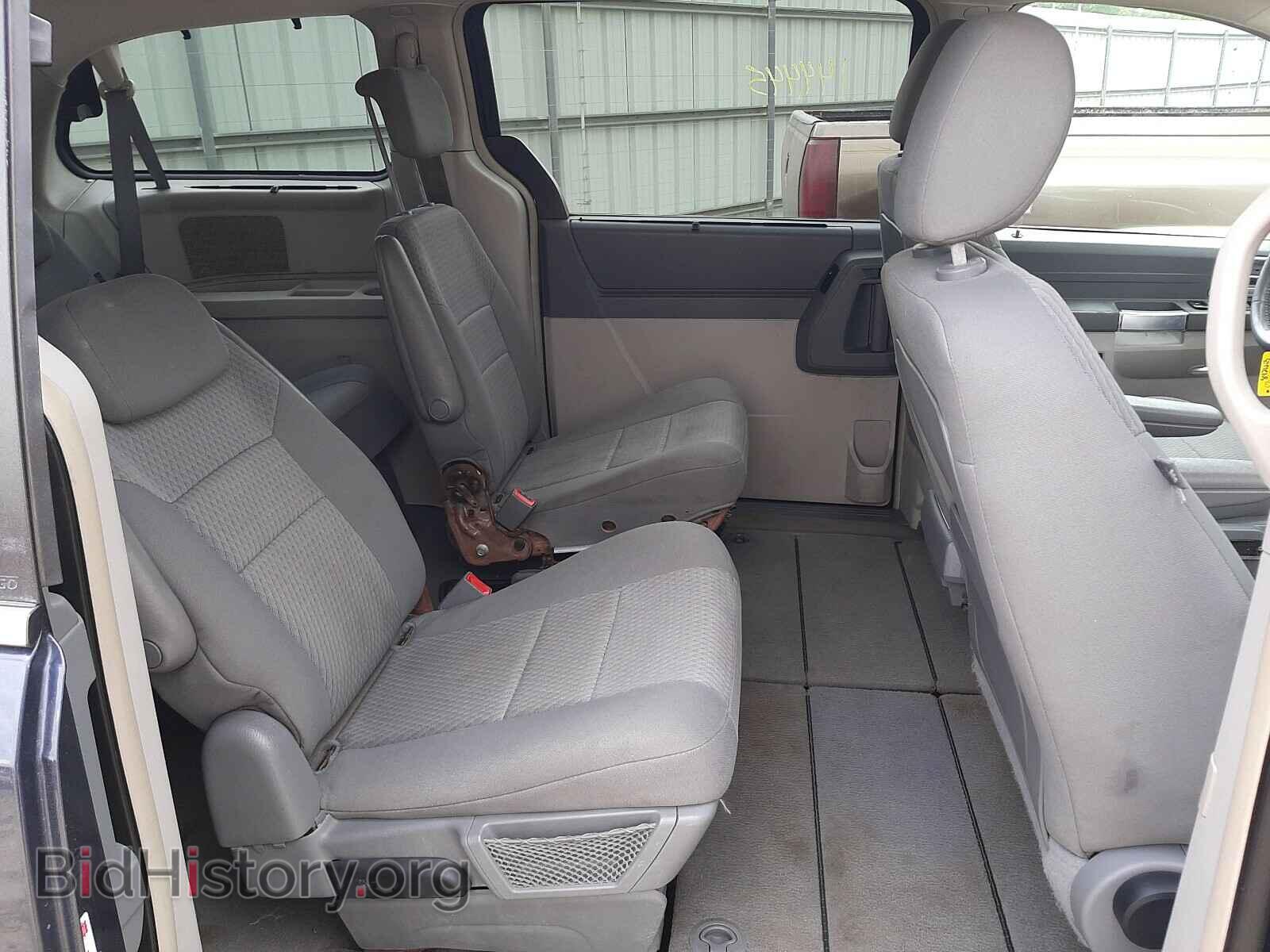2008 CHRYSLER MINIVAN - VIN: 2A8HR54P58R842663 - Фото 6