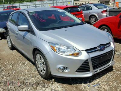 2012 Ford FOCUS Focus SE, серебристый — VIN 1FAHP3K29CL151944, Copart