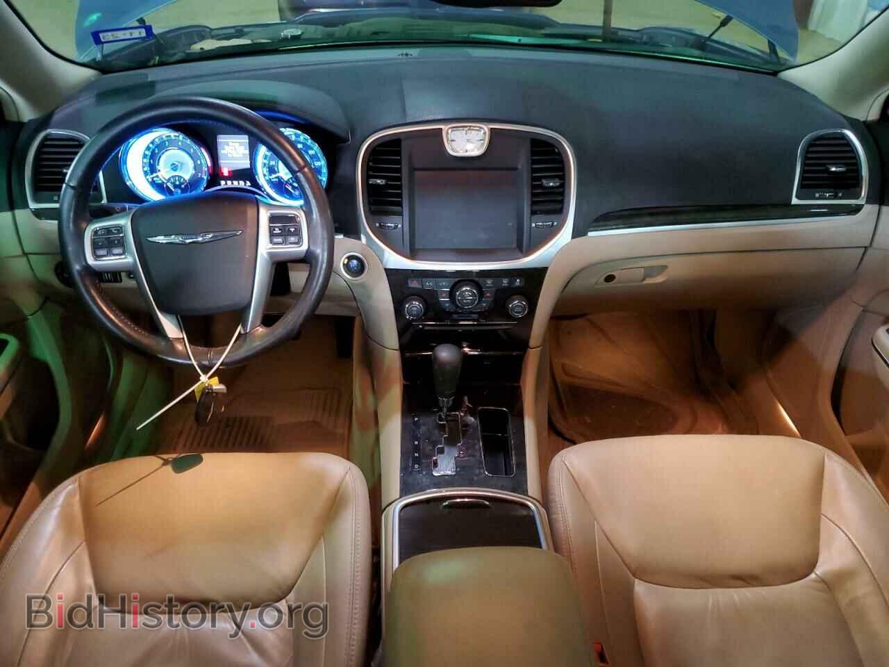 2011 CHRYSLER 300 - VIN: 2C3CA5CG2BH585652 - Photo 8