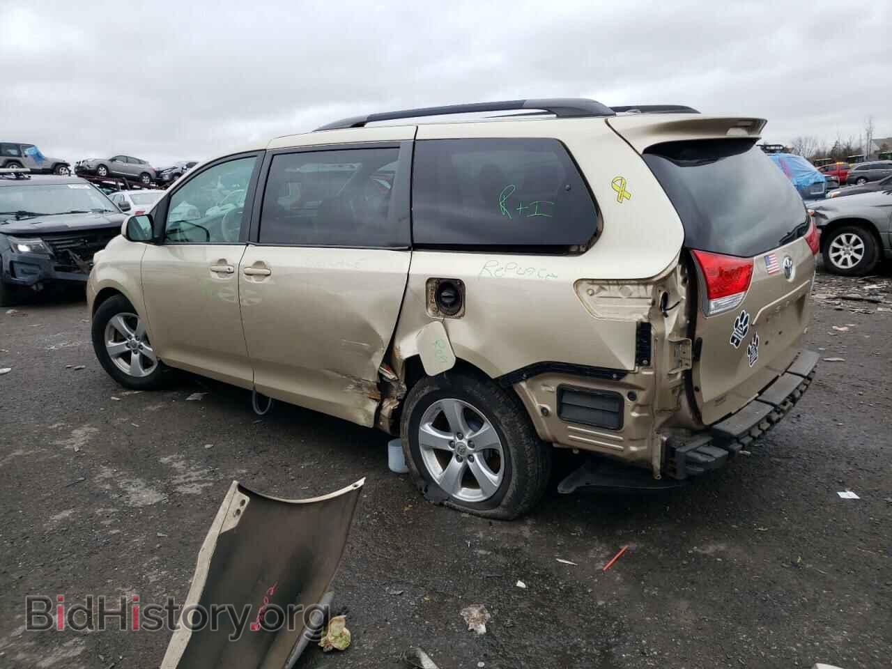2014 TOYOTA All Models - VIN: 5TDKK3DCXES471635 - Фото 2
