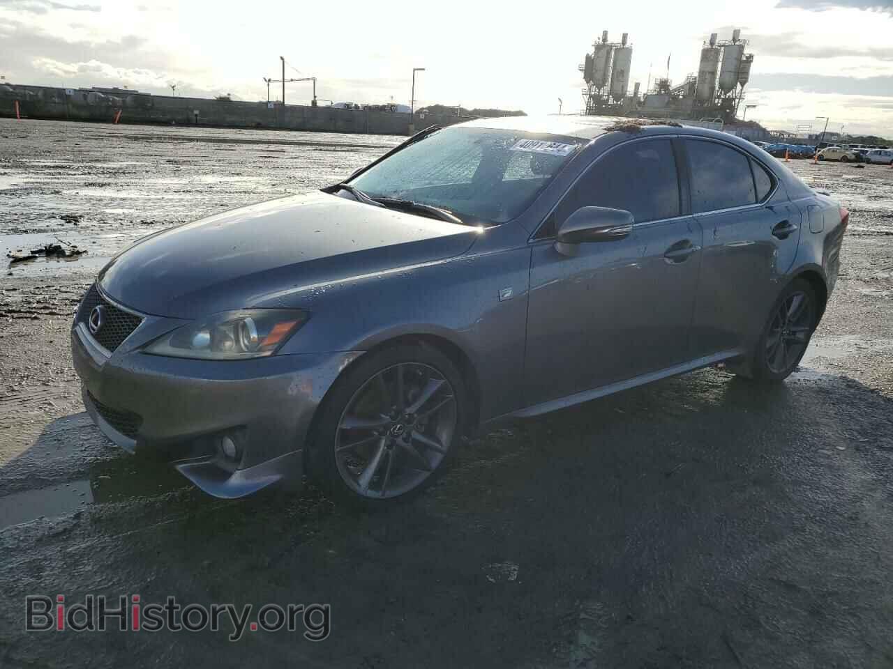 Photo JTHBF5C21D2103163 - LEXUS IS 2013