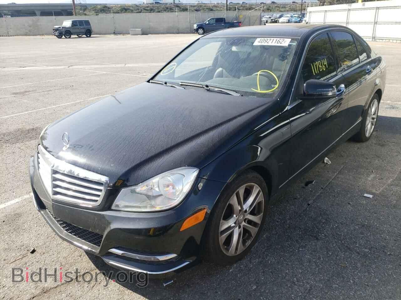 2013 MERCEDES-BENZ C-CLASS - VIN: WDDGF4HB2DR252995 - Фото 2