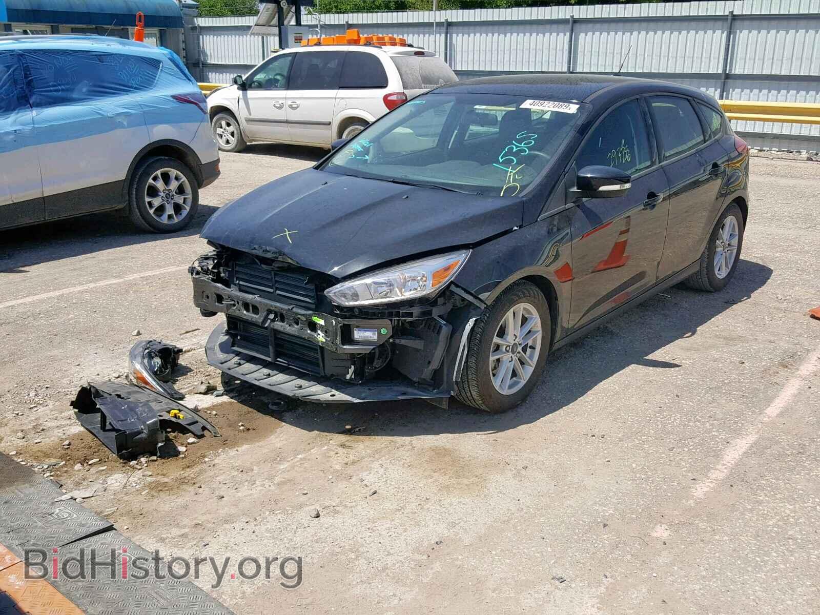 2016 FORD FOCUS SE - VIN: 1FADP3K29GL398871 - Фото 2