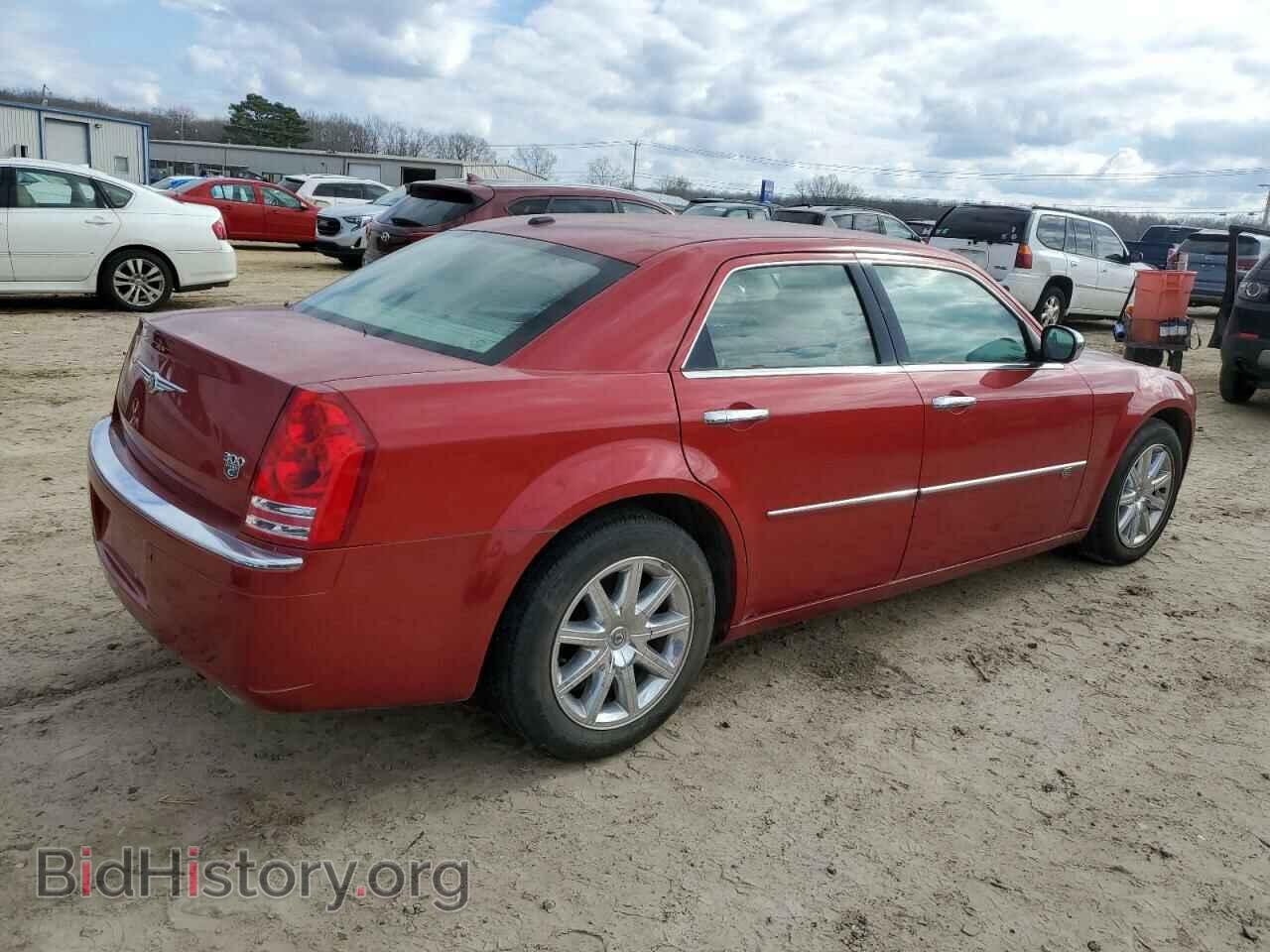 2010 CHRYSLER 300 - VIN: 2C3CA6CTXAH114382 - Фото 3