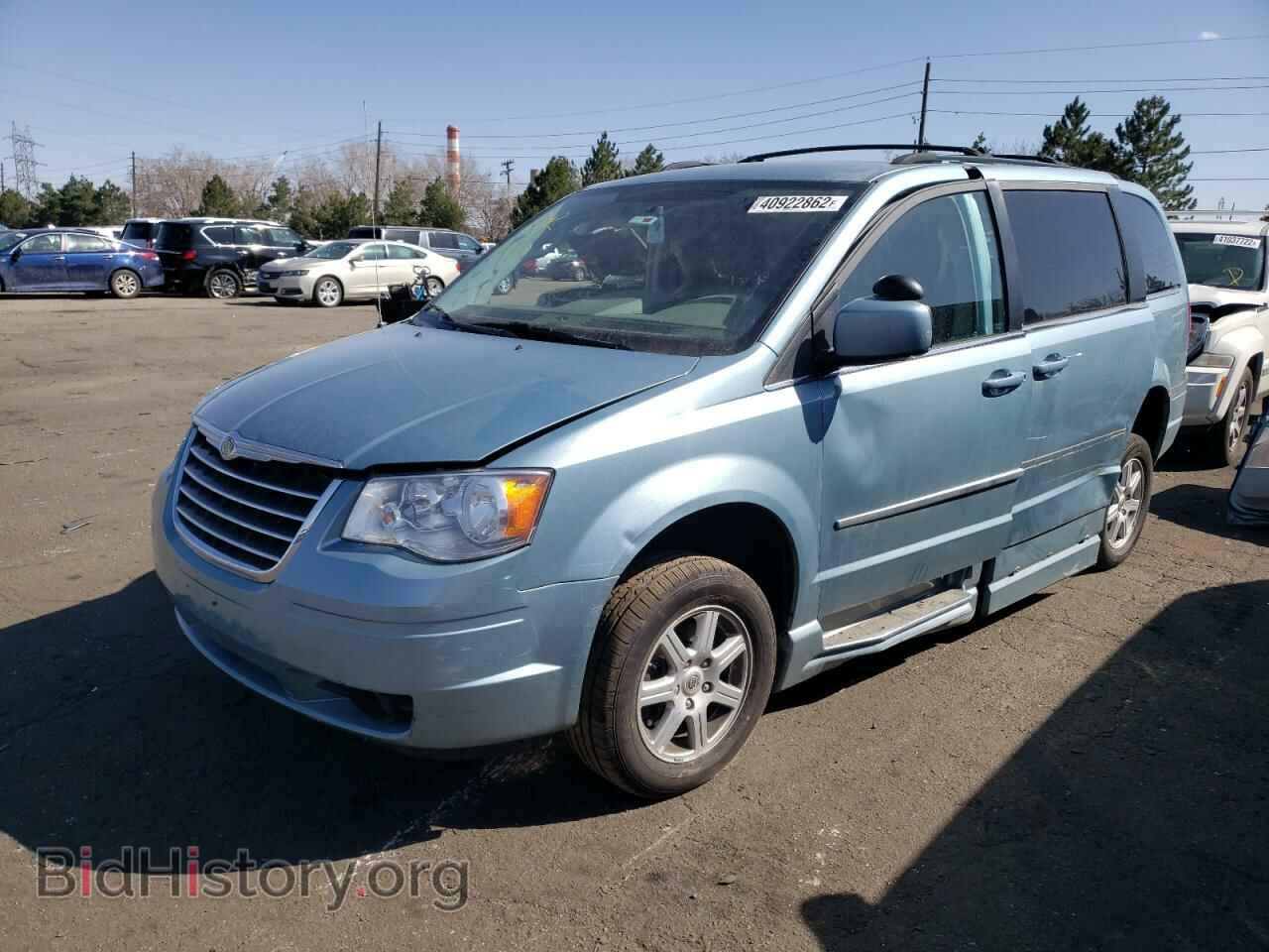 2010 CHRYSLER MINIVAN - VIN: 2A4RR5D19AR493417 - Фото 2
