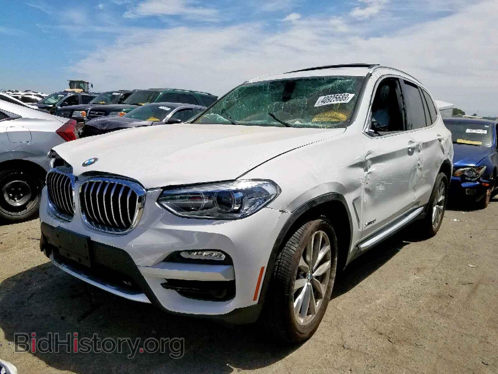 2018 BMW X3 - VIN: 5UXTR9C50JLD66637 - Фото 2