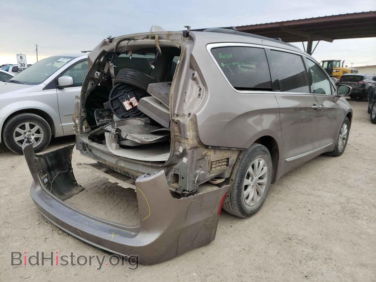 2017 CHRYSLER PACIFICA - VIN: 2C4RC1BG2HR739595 - Photo 4
