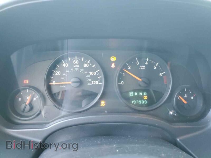 2012 Jeep COMPASS (VIN 1C4NJCBA0CD504216) — photo 9 of 12