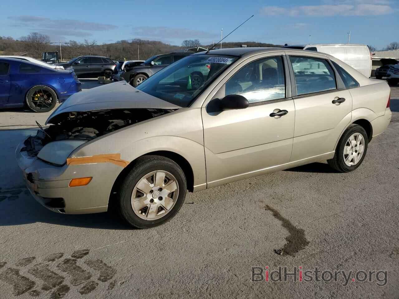 Photo 1FAHP34NX7W306738 - FORD FOCUS 2007