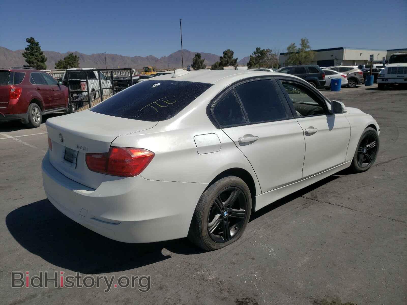 2014 BMW 3 SERIES - VIN: WBA3B1C55EP680932 - Фото 4
