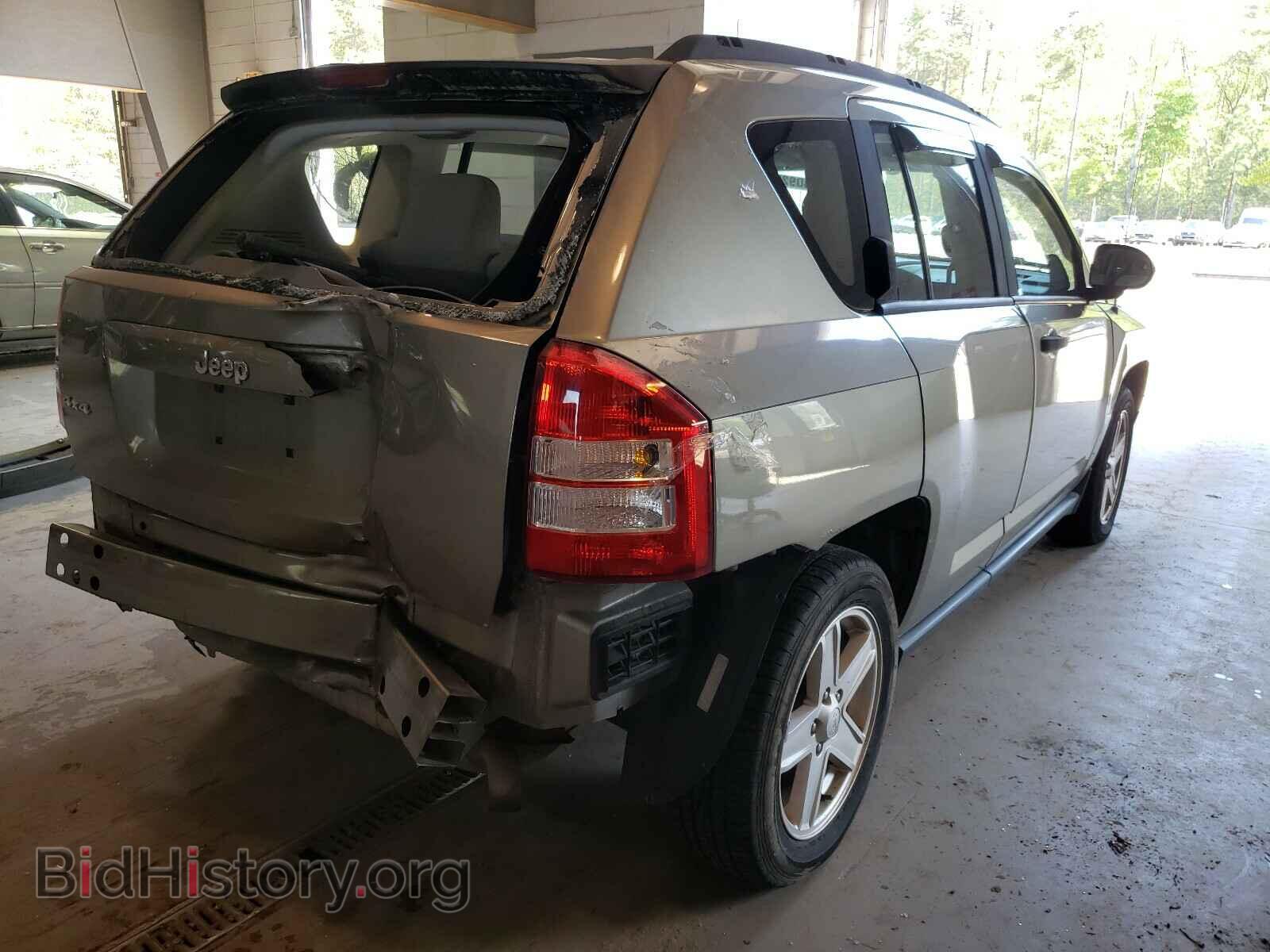 2007 JEEP COMPASS - VIN: 1J8FF47W07D355594 - Фото 4