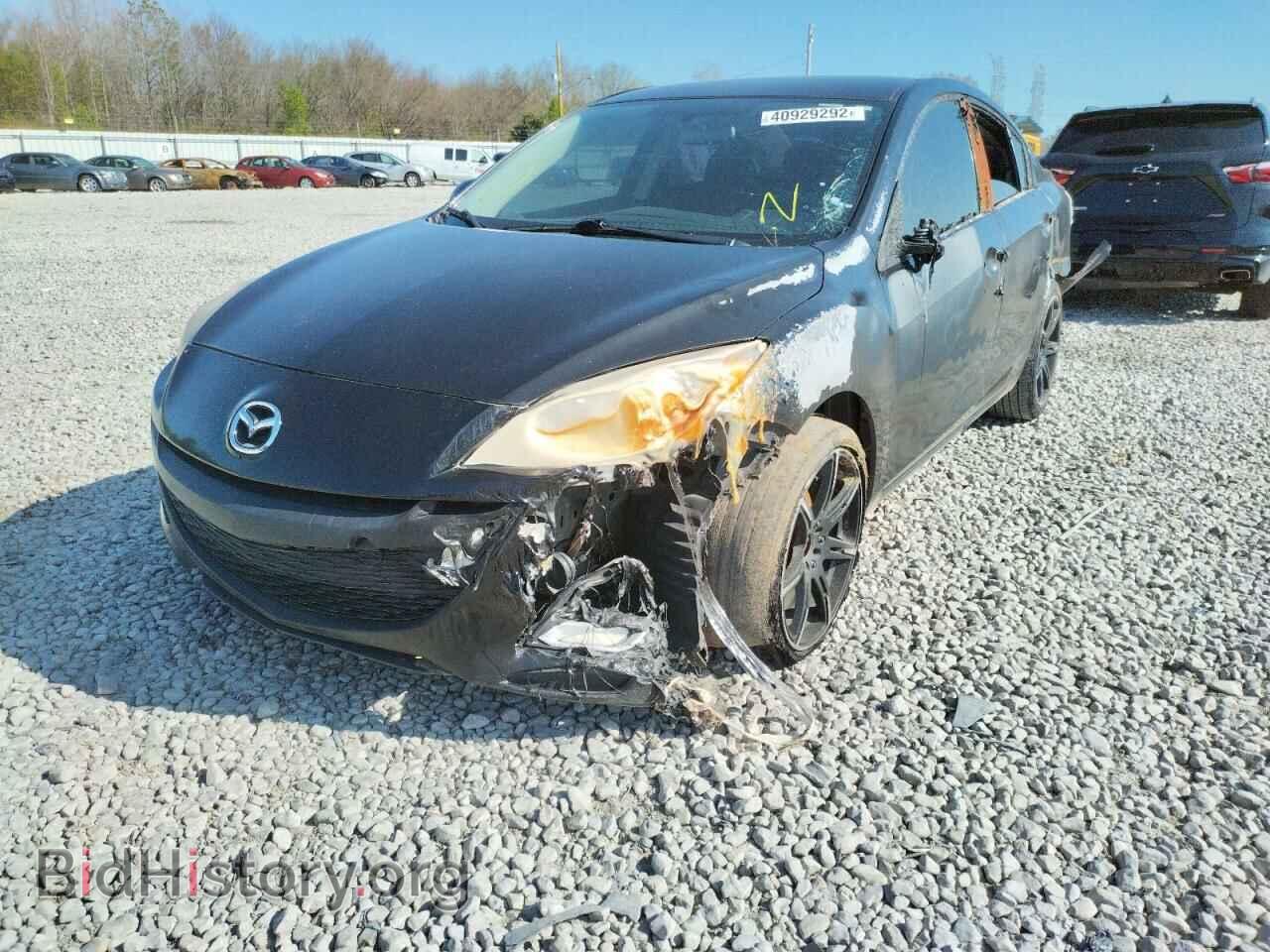 2011 MAZDA 3 - VIN: JM1BL1VF9B1404043 - Фото 2